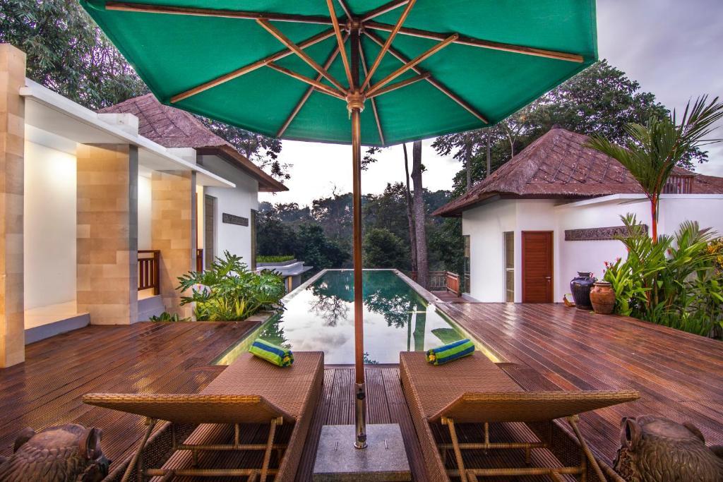 The Luku Villa Buwit Exterior photo