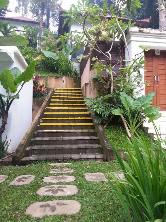 The Luku Villa Buwit Exterior photo
