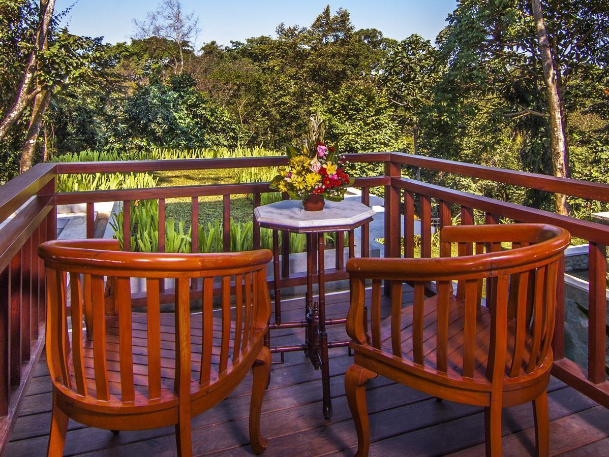 The Luku Villa Buwit Exterior photo