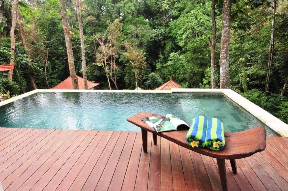 The Luku Villa Buwit Exterior photo